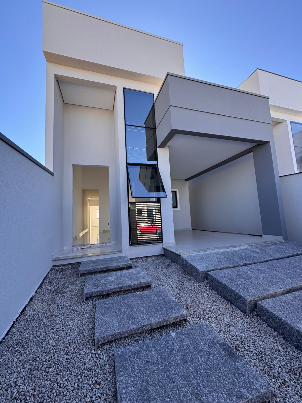 Casa com 3 quartos (1 Suíte) em Tijucas
